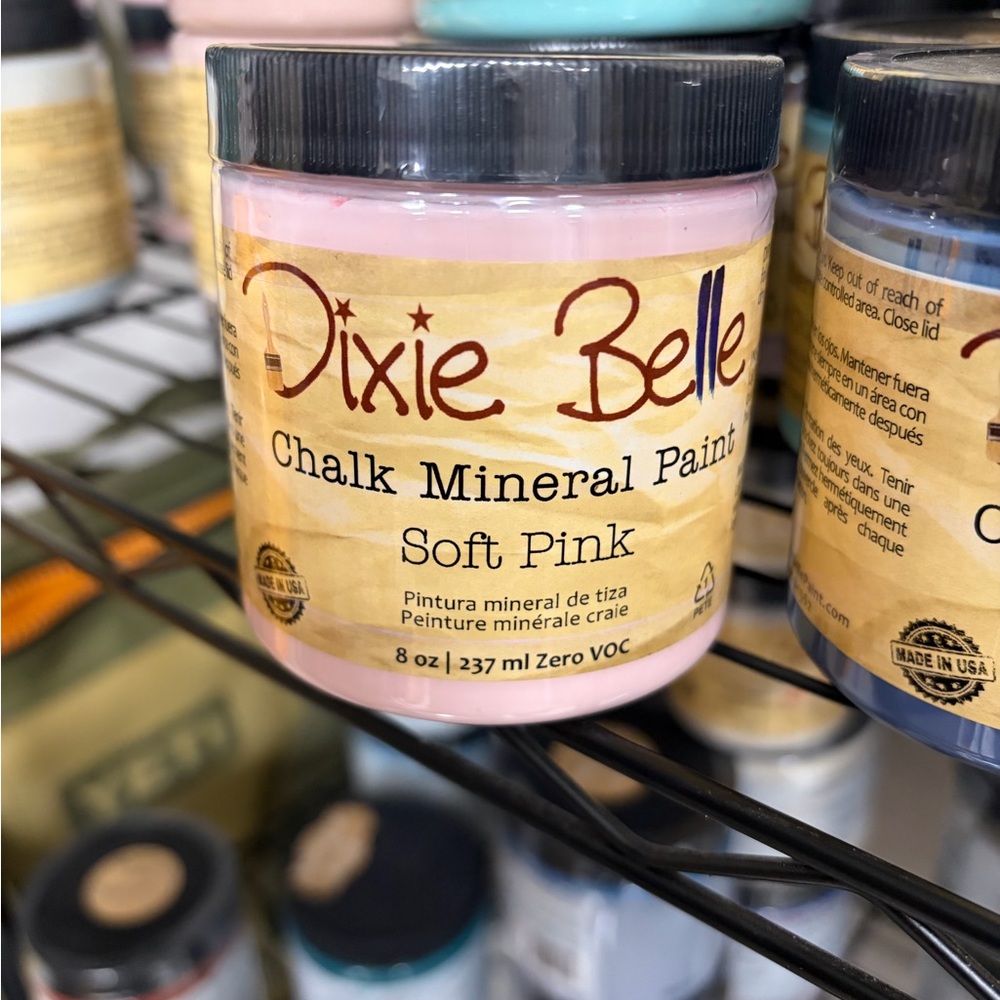 Dixie Belle Soft Pink Chalk Mineral Paint